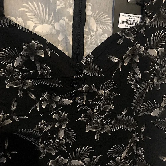 Killstar vintage style pencil dress with skulls sz 3X NWT - Picture 4 of 7